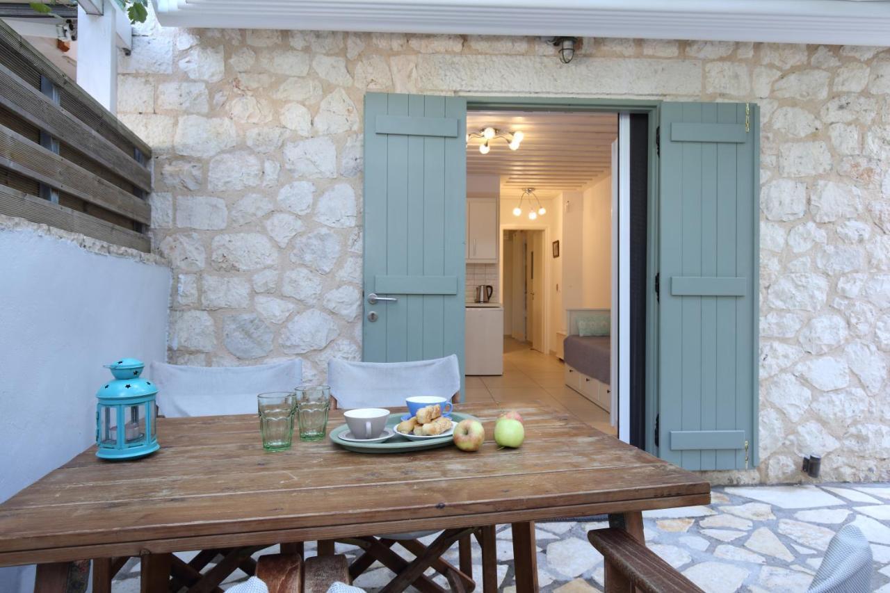 Wild Sea Apartments Ayios Nikitas Ngoại thất bức ảnh